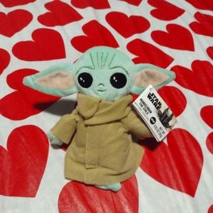 Mandalorian baby Yoda plus